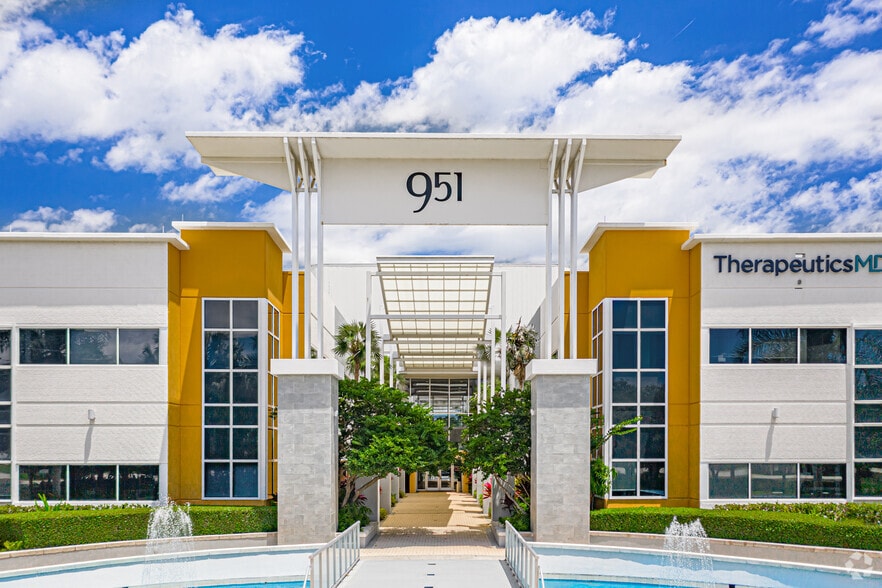 951 Yamato Rd, Boca Raton, FL for lease - Building Photo - Image 2 of 16