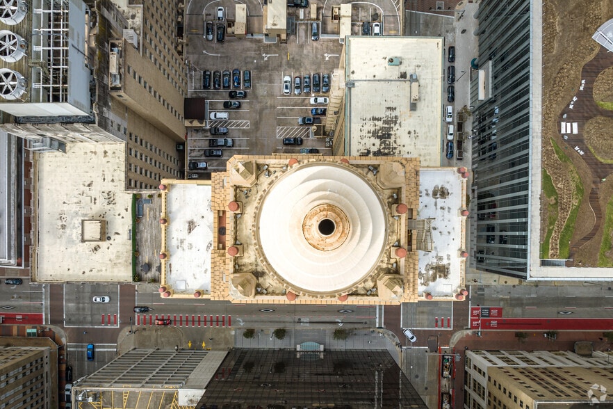 808 Travis St, Houston, TX for lease - Aerial - Image 3 of 31