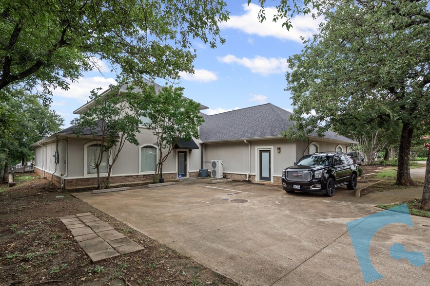 1005 Glade Rd, Colleyville, TX for lease - Building Photo - Image 3 of 7