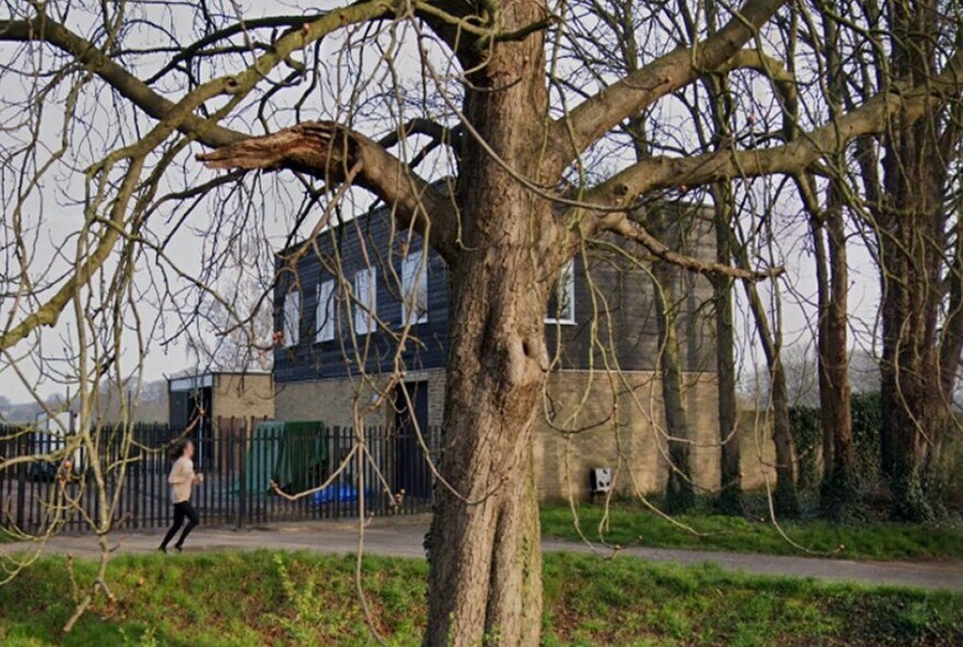 Capel Rd, London for sale - Primary Photo - Image 1 of 1