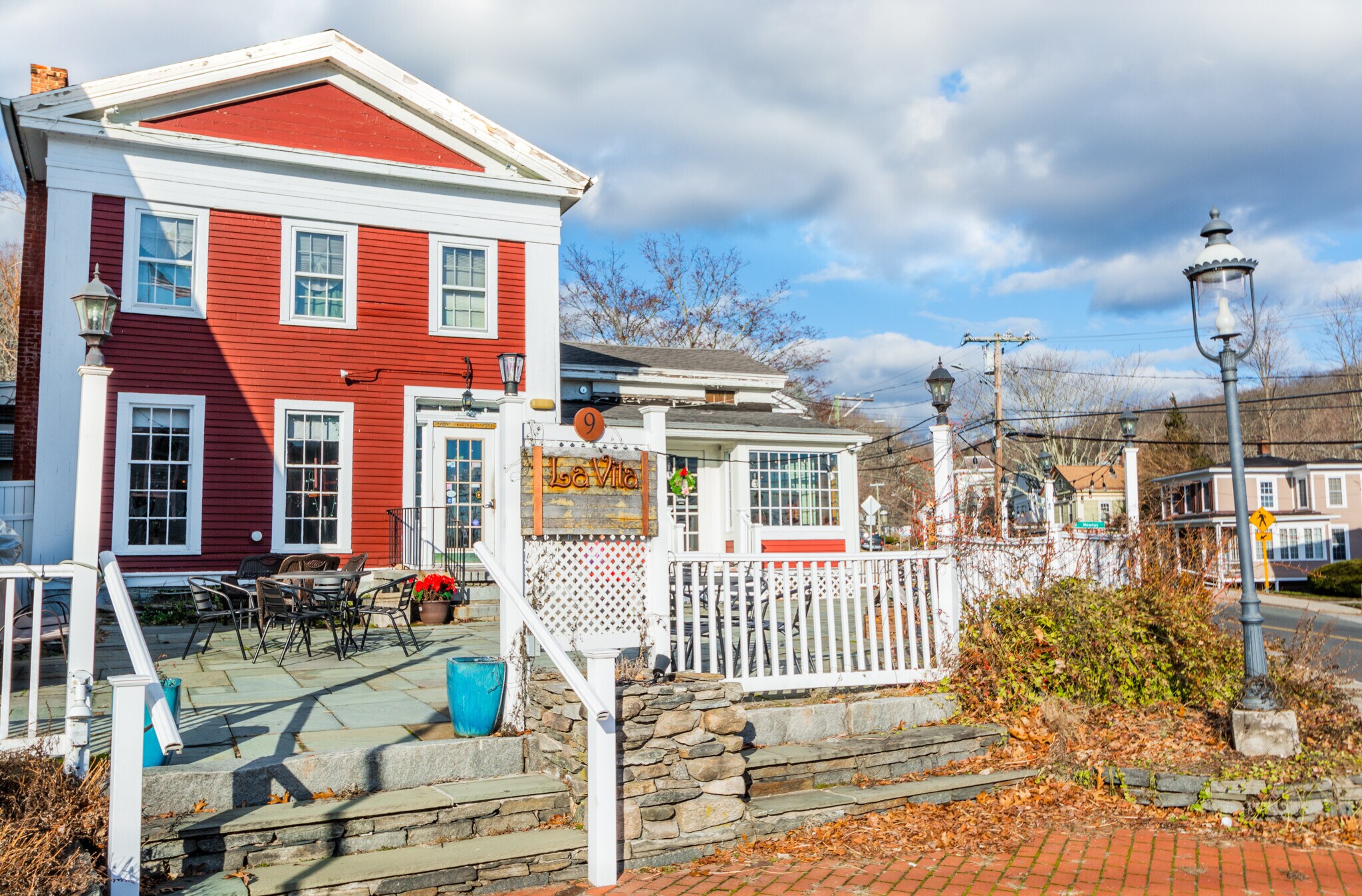 11 Main St, East Haddam, CT 06423 La Vita Restaurant