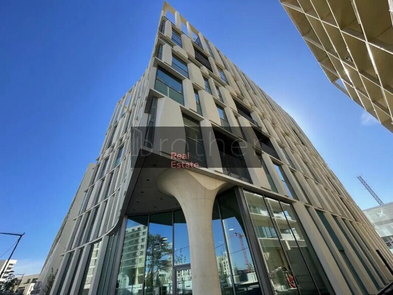 Office in Bordeaux for lease - Building Photo - Image 1 of 9