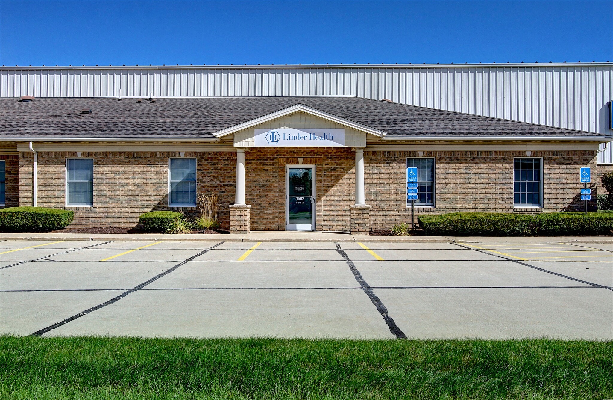 1502 Lear Industrial Pky, Avon, OH for lease Building Photo- Image 1 of 10