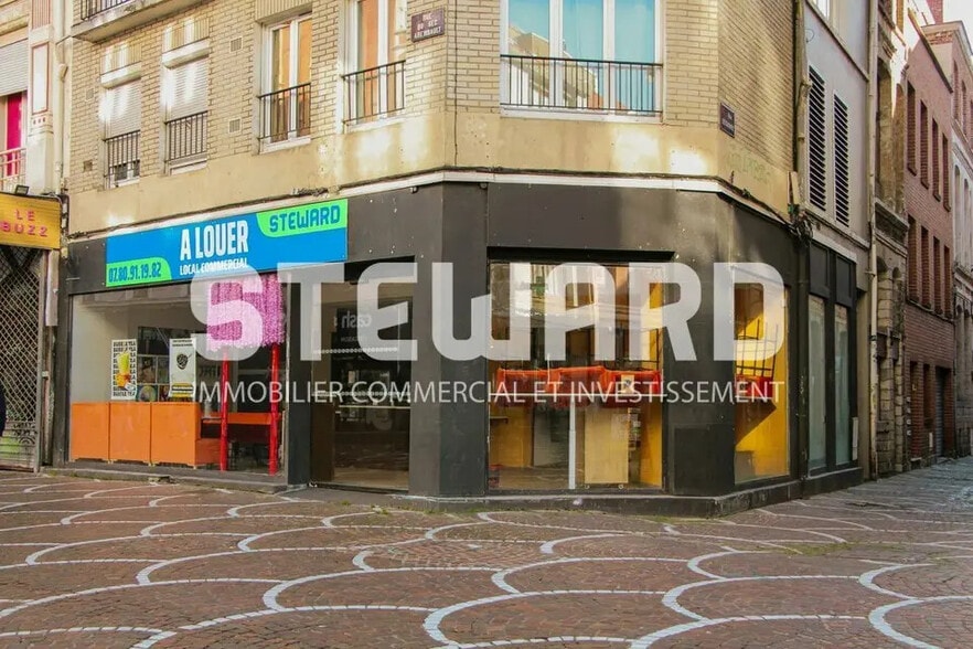Retail in Lille for lease - Building Photo - Image 2 of 5