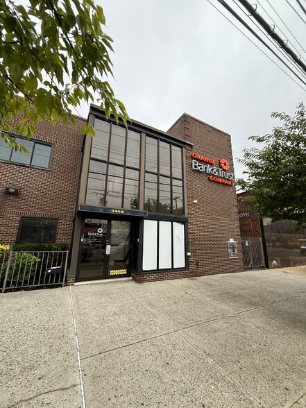 3485 E Tremont Ave, Bronx, NY for lease - Building Photo - Image 1 of 5