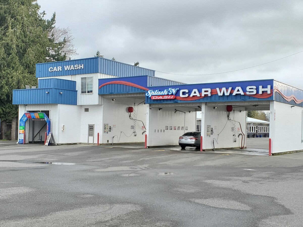 1850 Front St, Lynden, WA 98264 The Car Wash