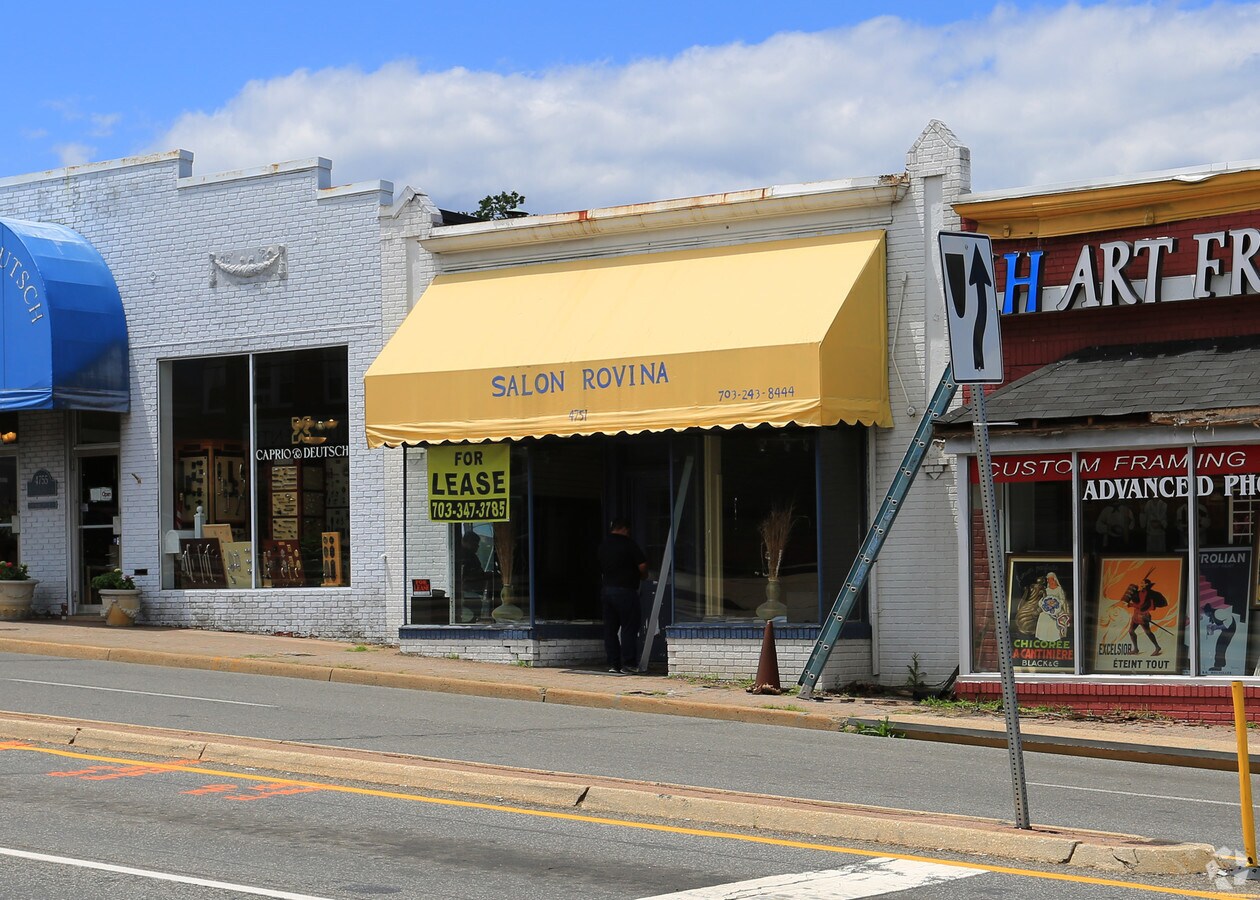 4751 Lee Hwy, Arlington, VA 22207