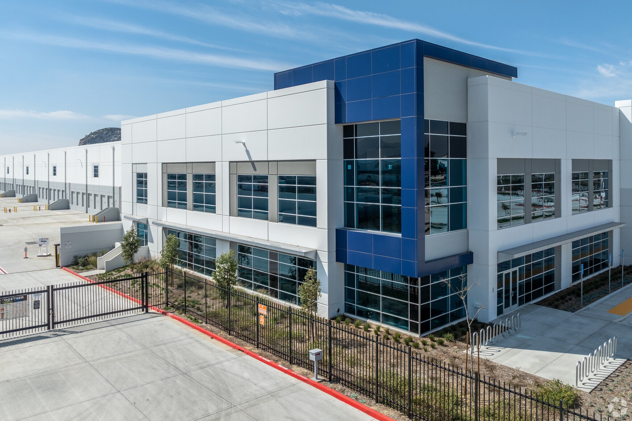 5400 El Rivino Rd, Jurupa Valley, CA for sale Primary Photo- Image 1 of 1