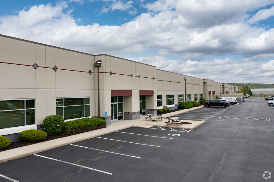 8610-8634 Jacquemin Dr, West Chester, OH for lease - Building Photo - Image 3 of 4