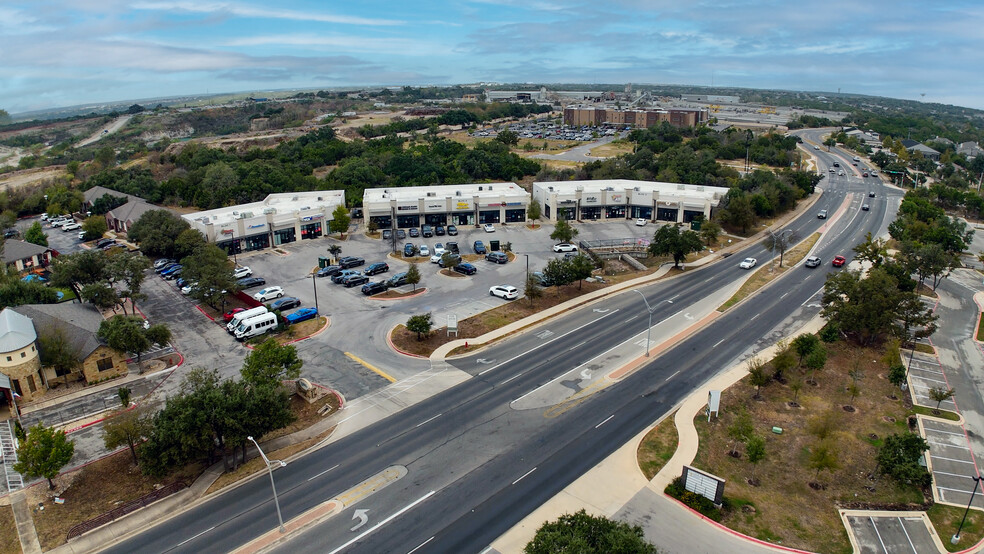 115 S Lakeline Blvd, Cedar Park, TX for lease - Building Photo - Image 2 of 6