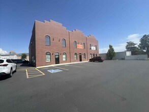 1980 N 2000 W, Farr West, UT for lease Interior Photo- Image 2 of 16