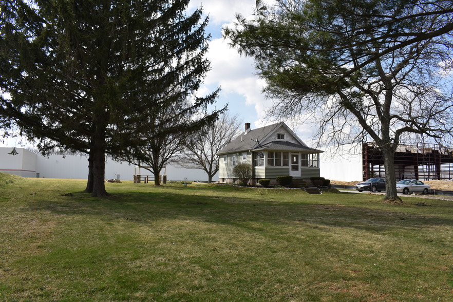 1010 W 130th St, Brunswick, OH for sale - Primary Photo - Image 1 of 1