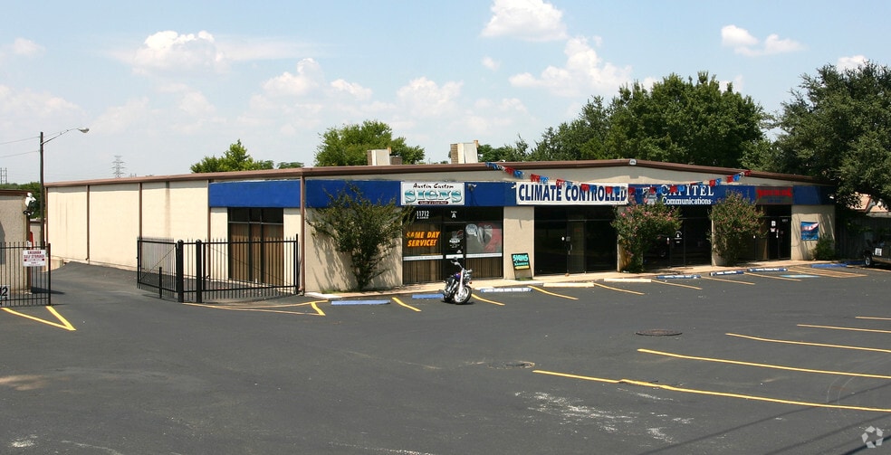 11712 N Lamar Blvd, Austin, TX for lease - Building Photo - Image 3 of 6