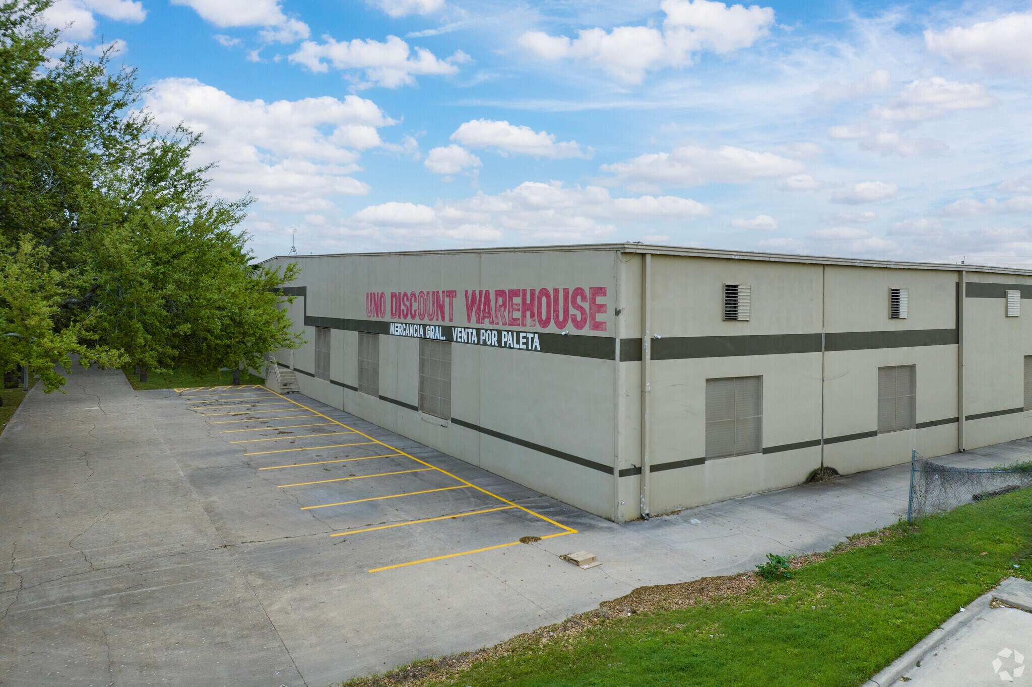 1900 N International Blvd, Hidalgo, TX for sale Primary Photo- Image 1 of 1