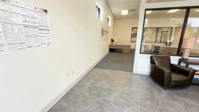 514 Hargrove Rd E, Tuscaloosa, AL for lease - Commercial Listing Video 