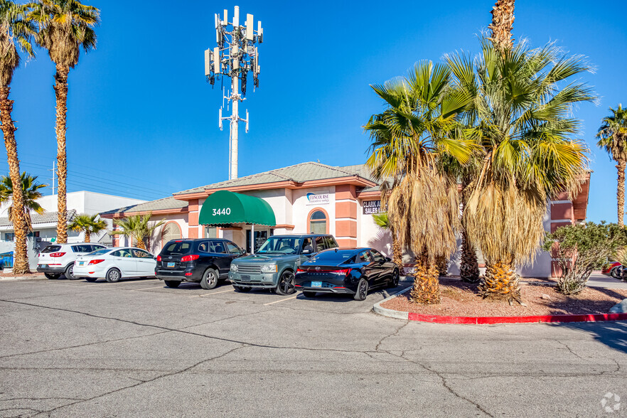 3440 E Russell Rd, Las Vegas, NV for sale - Primary Photo - Image 1 of 1