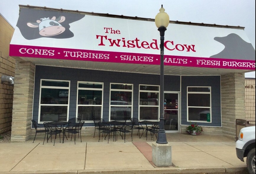 123 Roland St, Mc Bain, MI for sale - Primary Photo - Image 1 of 1