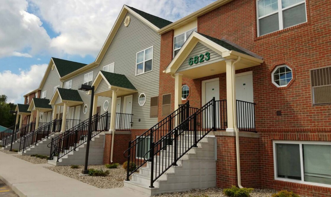 2131 Campus Village Ave, Saginaw, MI for sale Primary Photo- Image 1 of 1