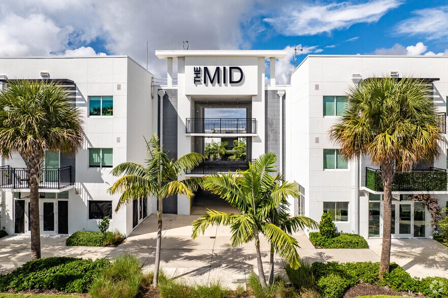 1601 N Dixie Hwy, Lake Worth, FL for lease - Primary Photo - Image 1 of 25