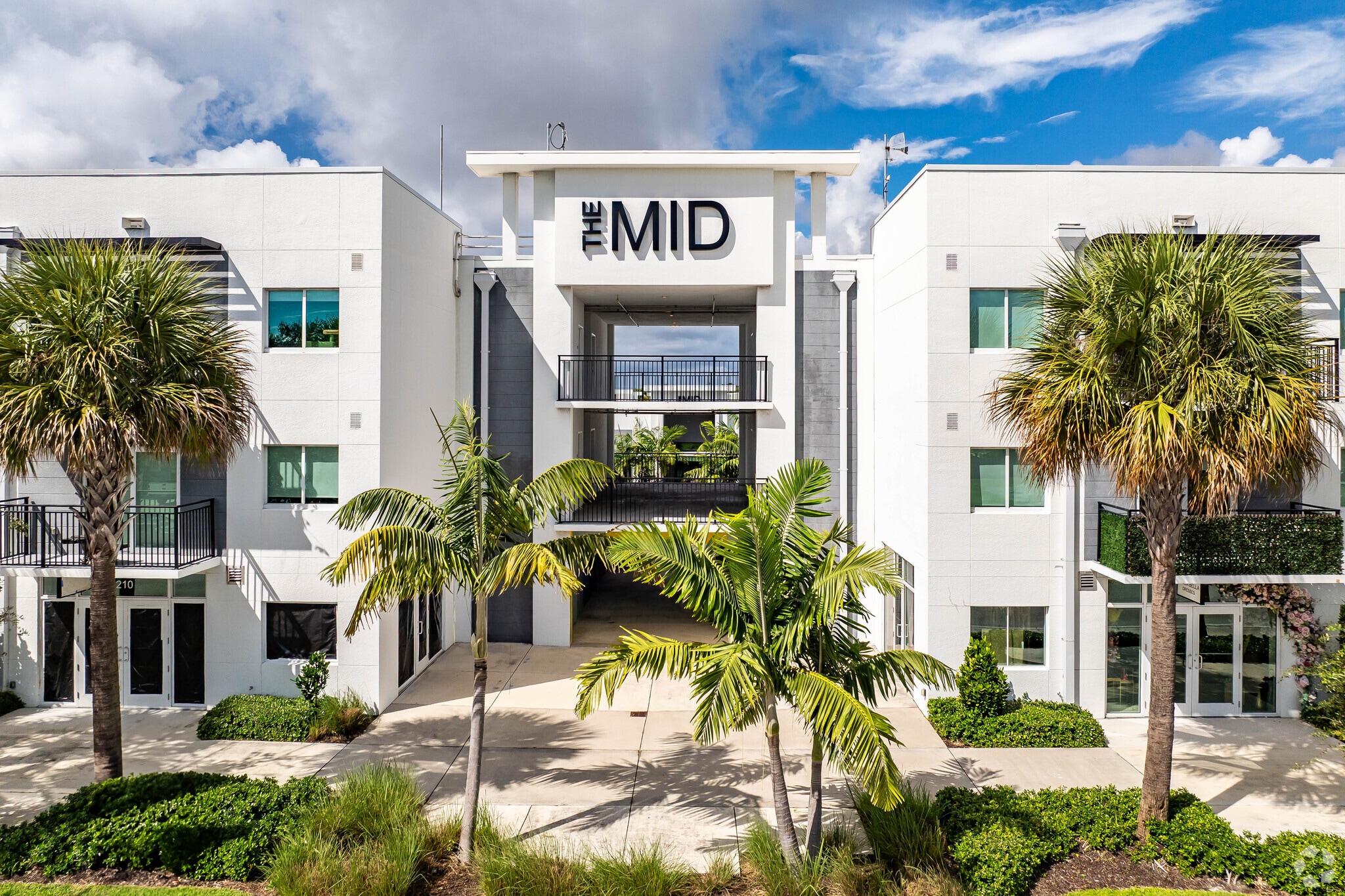 1601 N Dixie Hwy, Lake Worth, FL for lease Primary Photo- Image 1 of 26