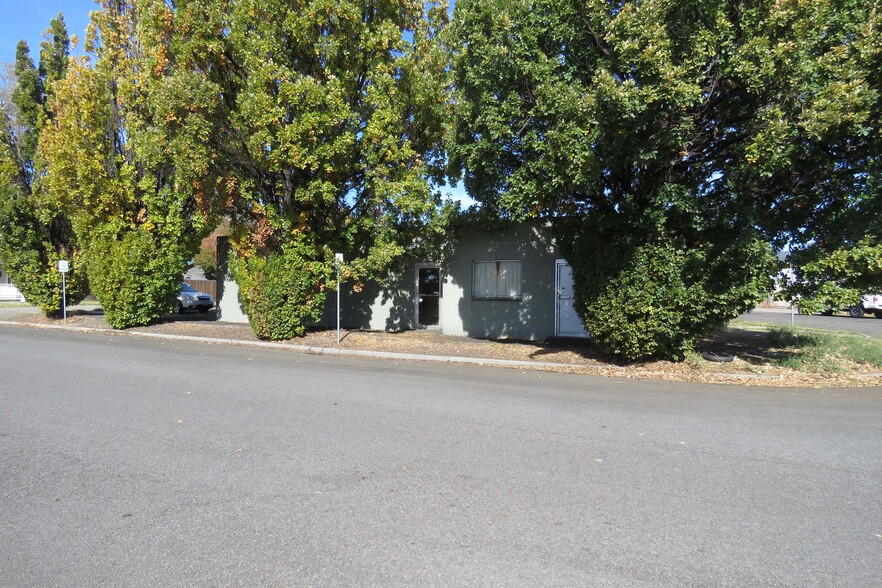 531 N 8th St, Klamath Falls, OR for sale - Building Photo - Image 1 of 1