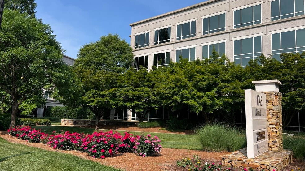 1745 N Brown Rd, Lawrenceville, GA for lease - Building Photo - Image 2 of 17