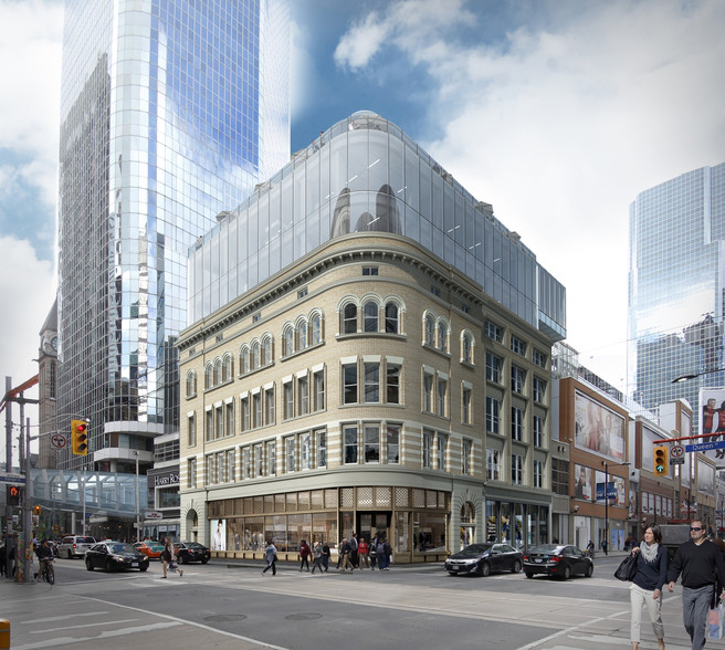 2 Queen St W, Toronto, ON for lease - Primary Photo - Image 1 of 3