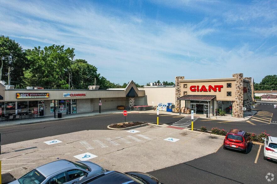 1925 Norristown, Maple Glen, PA for lease - Building Photo - Image 2 of 6