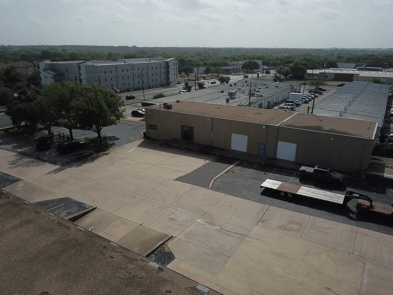 2001 Rutland Dr, Austin, TX for lease - Building Photo - Image 3 of 8