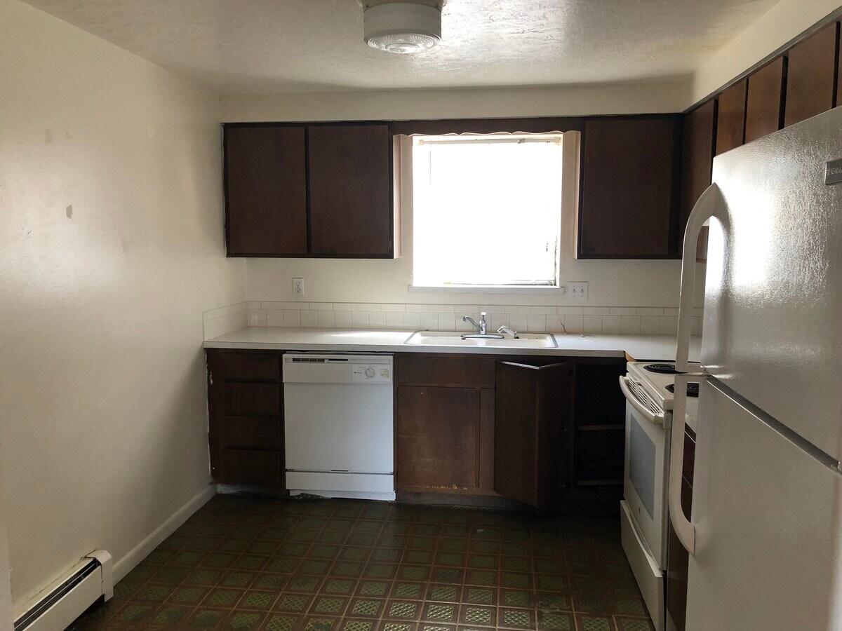 2937 State Farm Rd, Evans, CO 80620