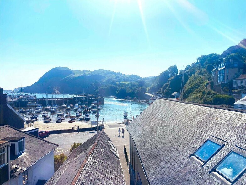 13 Broad St, Ilfracombe for sale - Building Photo - Image 2 of 16