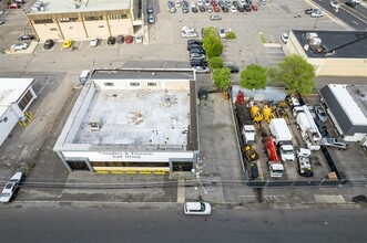 32 Bond St, Westbury, NY - aerial  map view