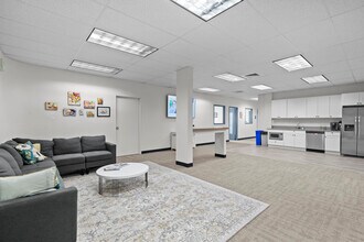 675 Orchard Heights Rd, Salem, OR for sale Building Photo- Image 2 of 22