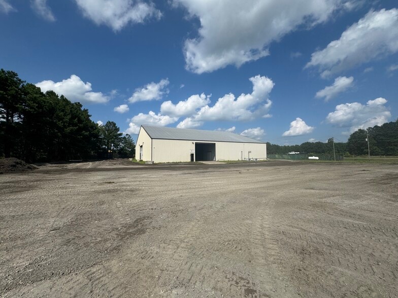 21330 Blue Star Hwy, Jarratt, VA for lease - Building Photo - Image 3 of 17