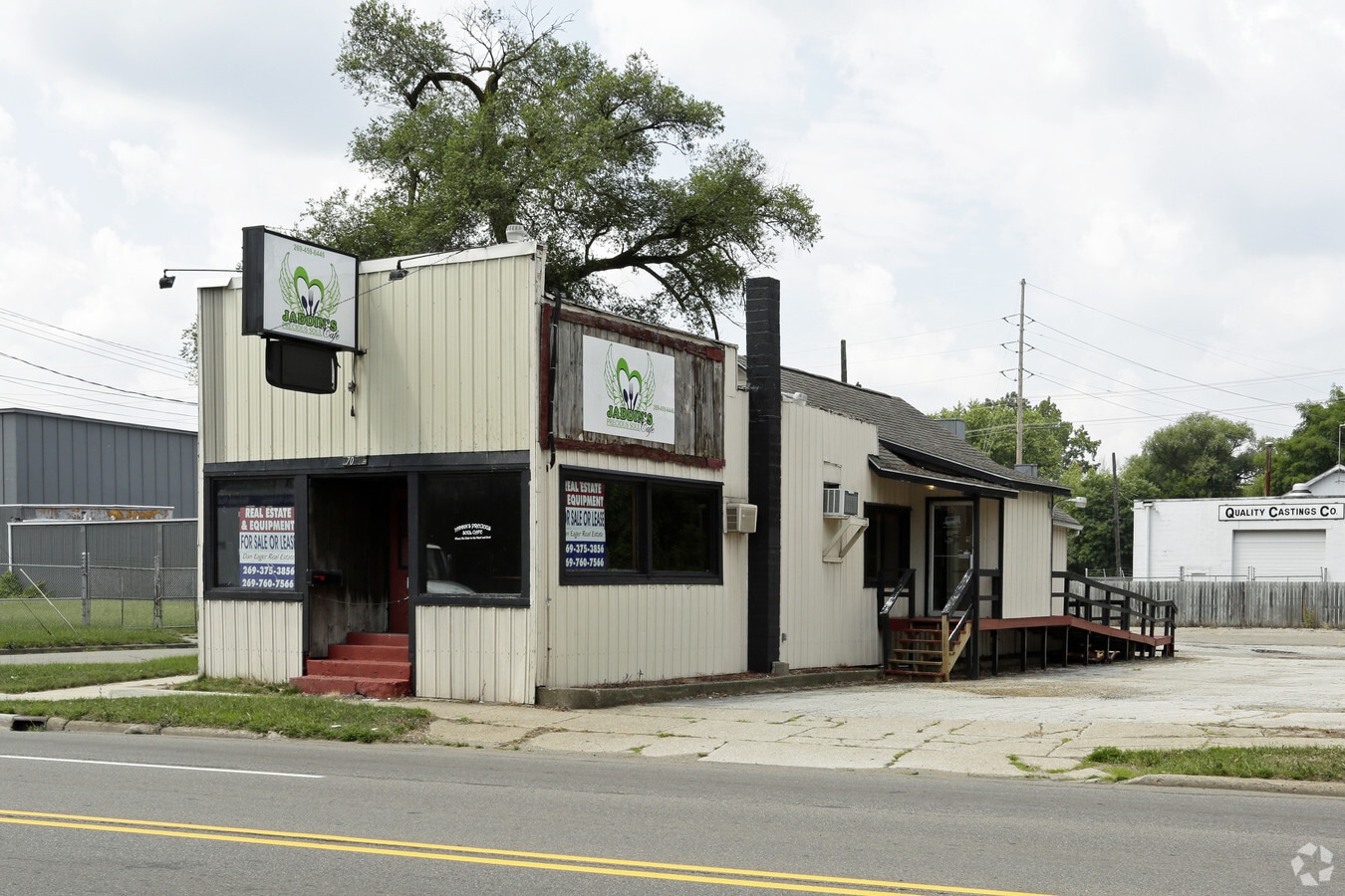 701 Riverview Dr, Kalamazoo, MI 49048