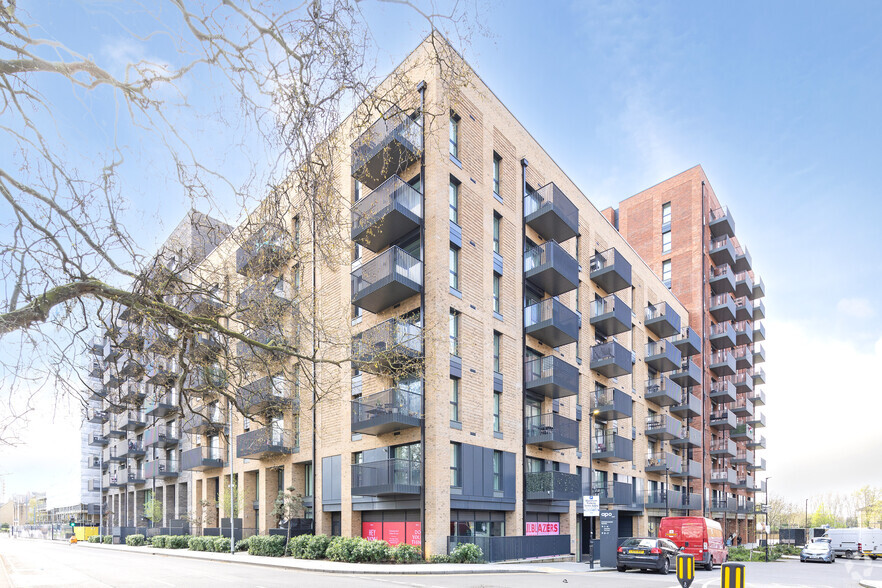 7 Barking Wharf Sq, Barking for lease - Primary Photo - Image 1 of 6