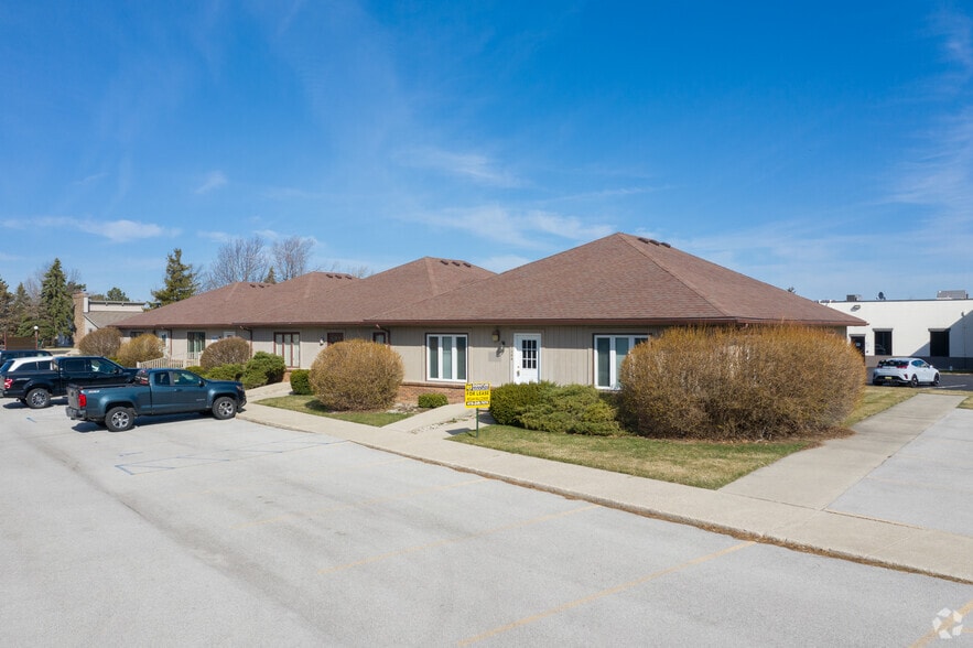 27062-27100 Oakmead Dr, Perrysburg, OH for lease - Building Photo - Image 2 of 11