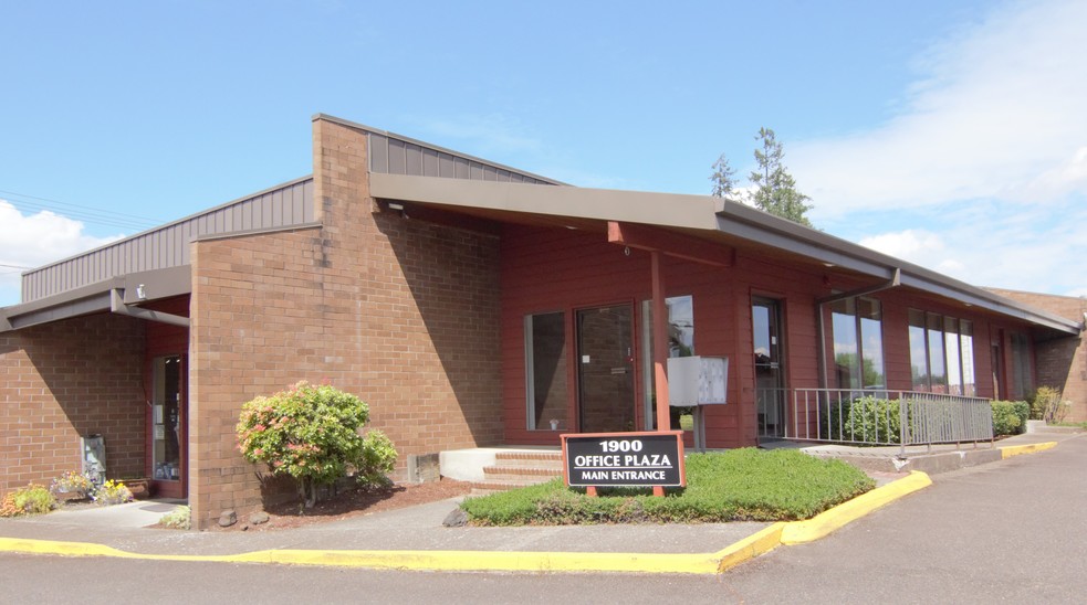 1900 N 99 Hwy, Mcminnville, OR for lease - Building Photo - Image 1 of 30