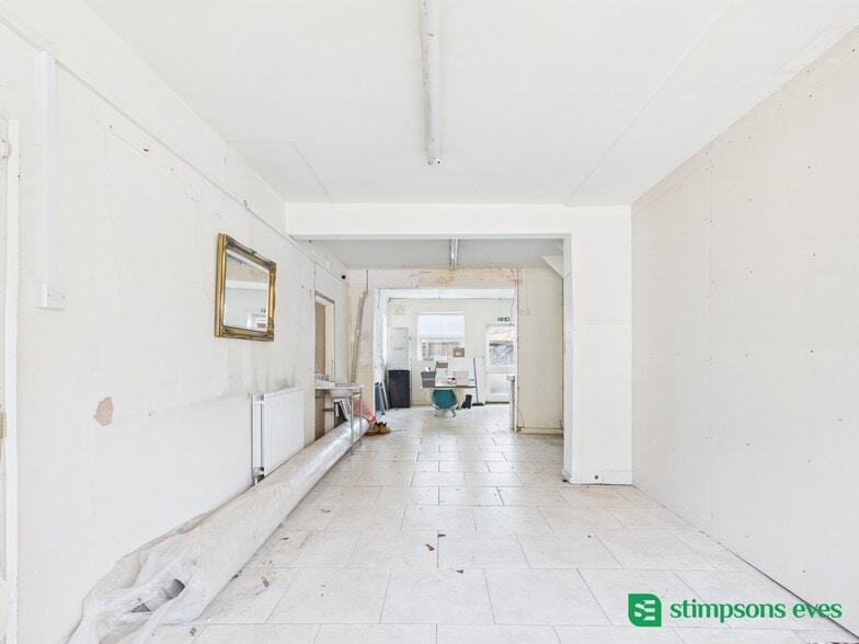 14 Simpson Rd, Milton Keynes for sale - Building Photo - Image 1 of 7