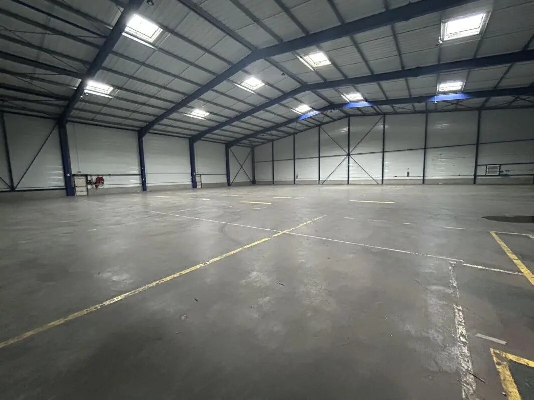 Industrial in Feuchy for sale Interior Photo- Image 1 of 5