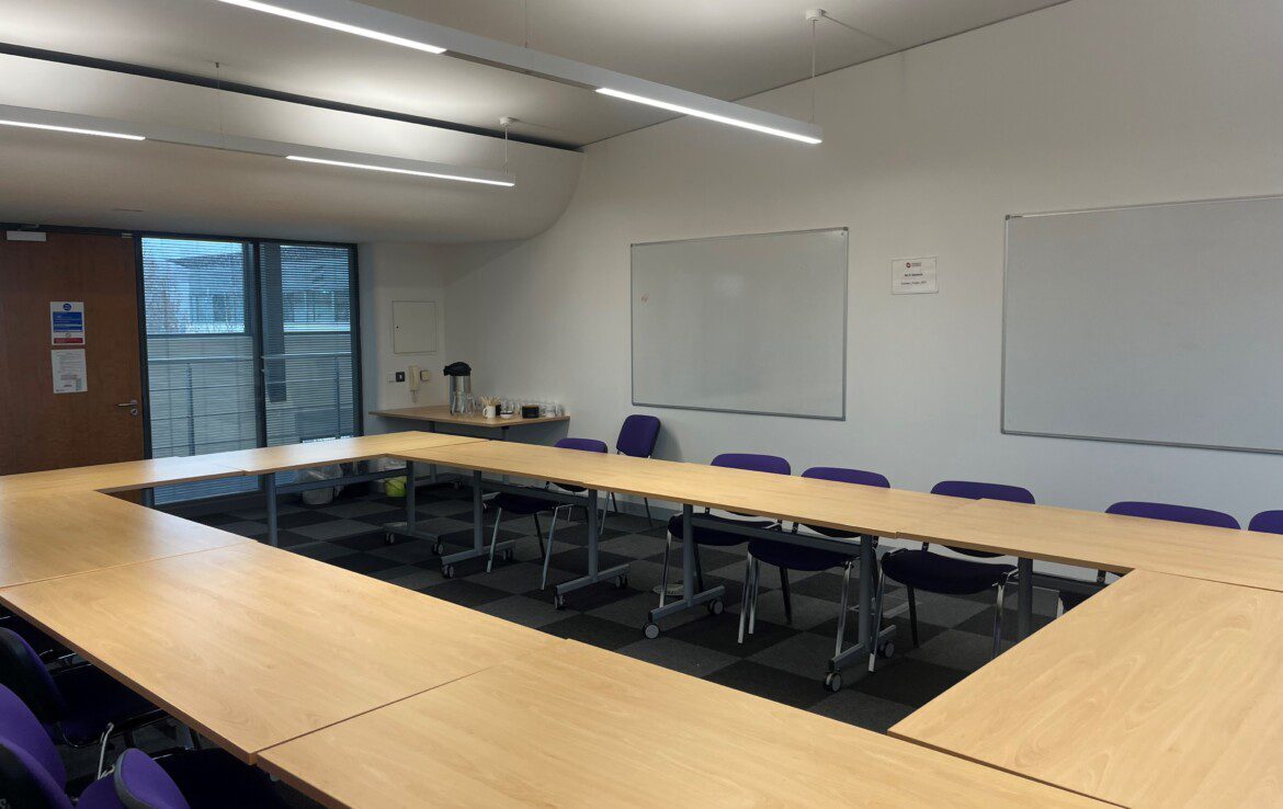 Lakeside, Cwmbran for lease Interior Photo- Image 1 of 6