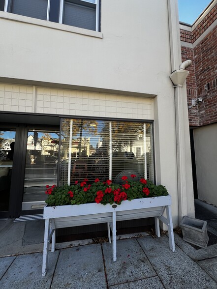 11 Oak St, Ridgewood, NJ for lease - Building Photo - Image 3 of 9