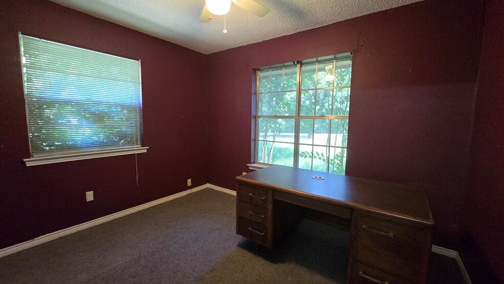 7905 Liberty Grove Rd, Rowlett, TX for lease - Interior Photo - Image 3 of 11