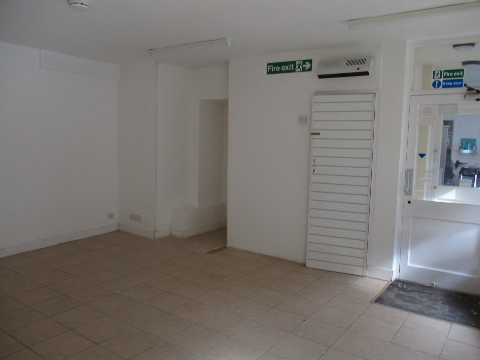 16-16A Market St, Tenbury Wells for lease Interior Photo- Image 1 of 4