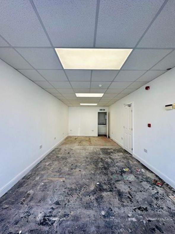 37 Beach Rd, Thornton Cleveleys, LAN FY5 1EG - Unit 1 - - Interior Photo - Image 1 of 7