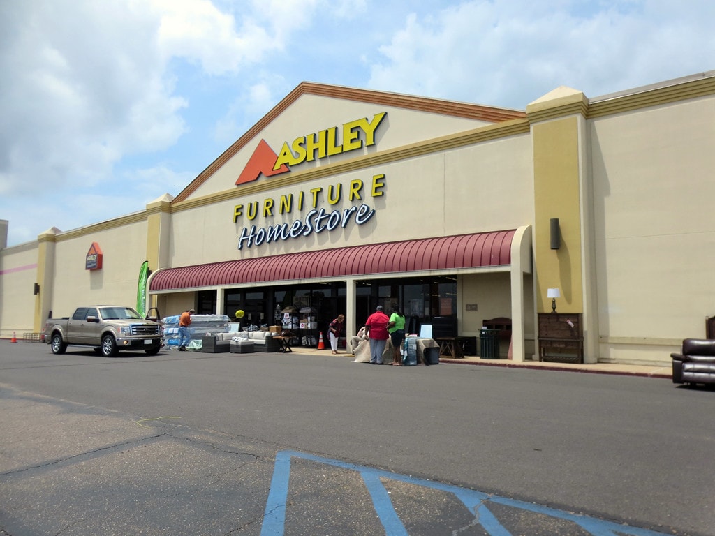 1804 MacArthur Dr, Alexandria, LA for lease Primary Photo- Image 1 of 15