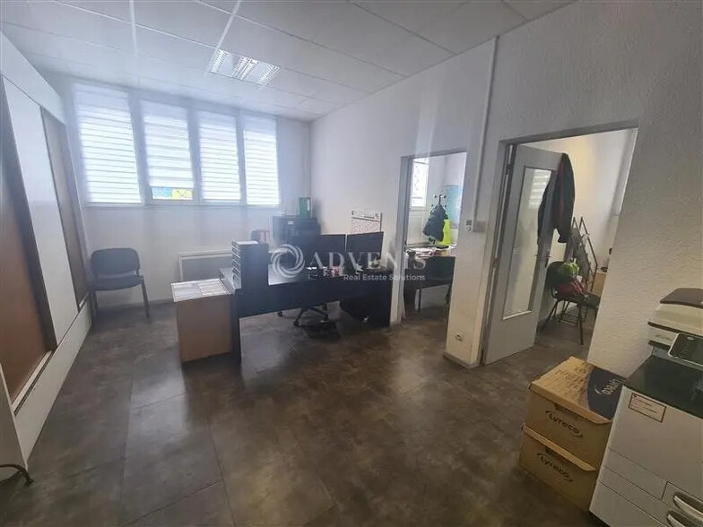 Flex in Woippy for lease - Interior Photo - Image 3 of 3