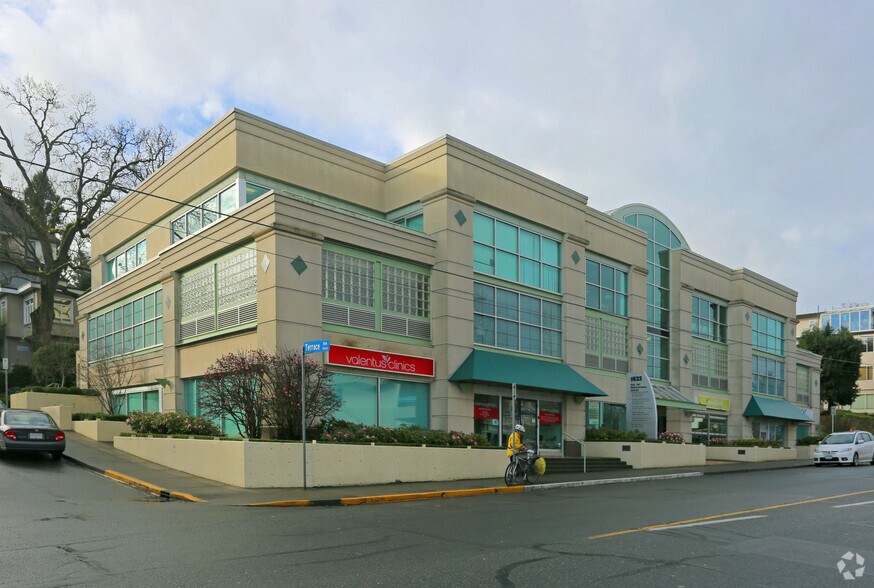 1625 Oak Bay Ave, Victoria, BC V8R 1B2