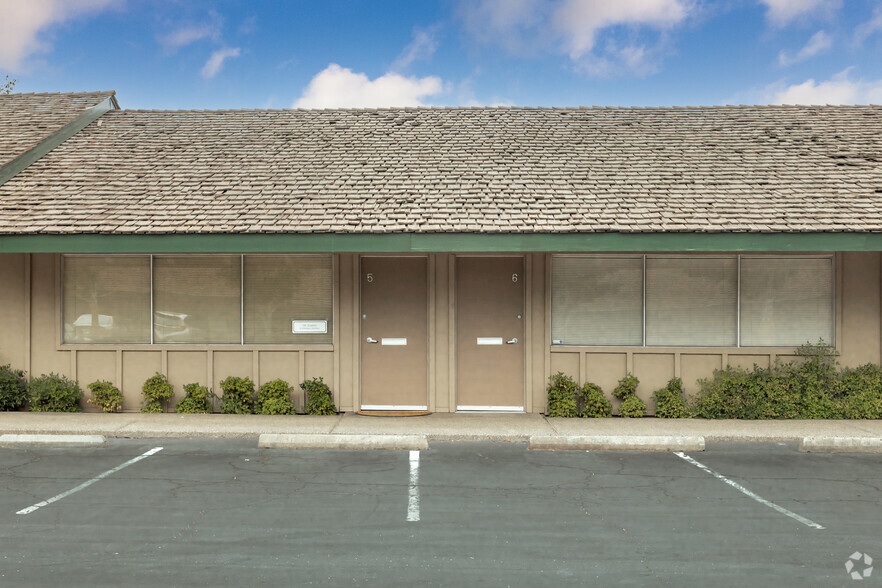 2717 Cottage Way, Sacramento, CA for lease - Building Photo - Image 3 of 9