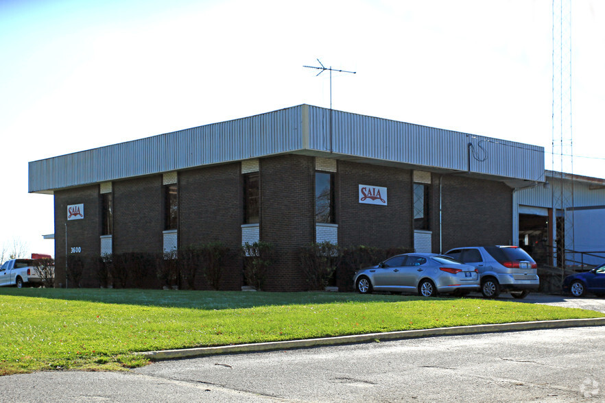 3600 Bells Ln, Louisville, KY for lease - Building Photo - Image 3 of 3